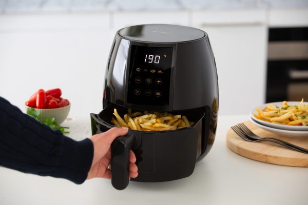 3L Digital Air Fryer w/ 200 C, Non-Stick & Removable Basket - Image 2