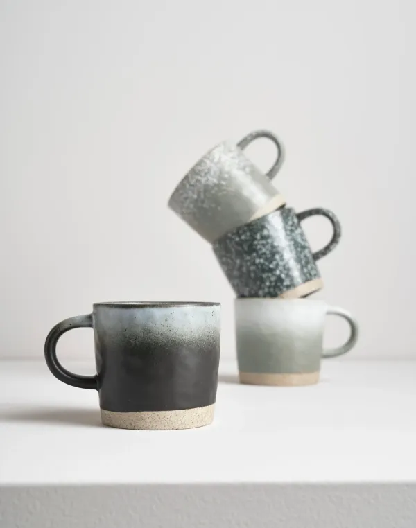 Robert Gordon Stoneware Mug Grey Set of 4 - Crafted for Everyday Elegance